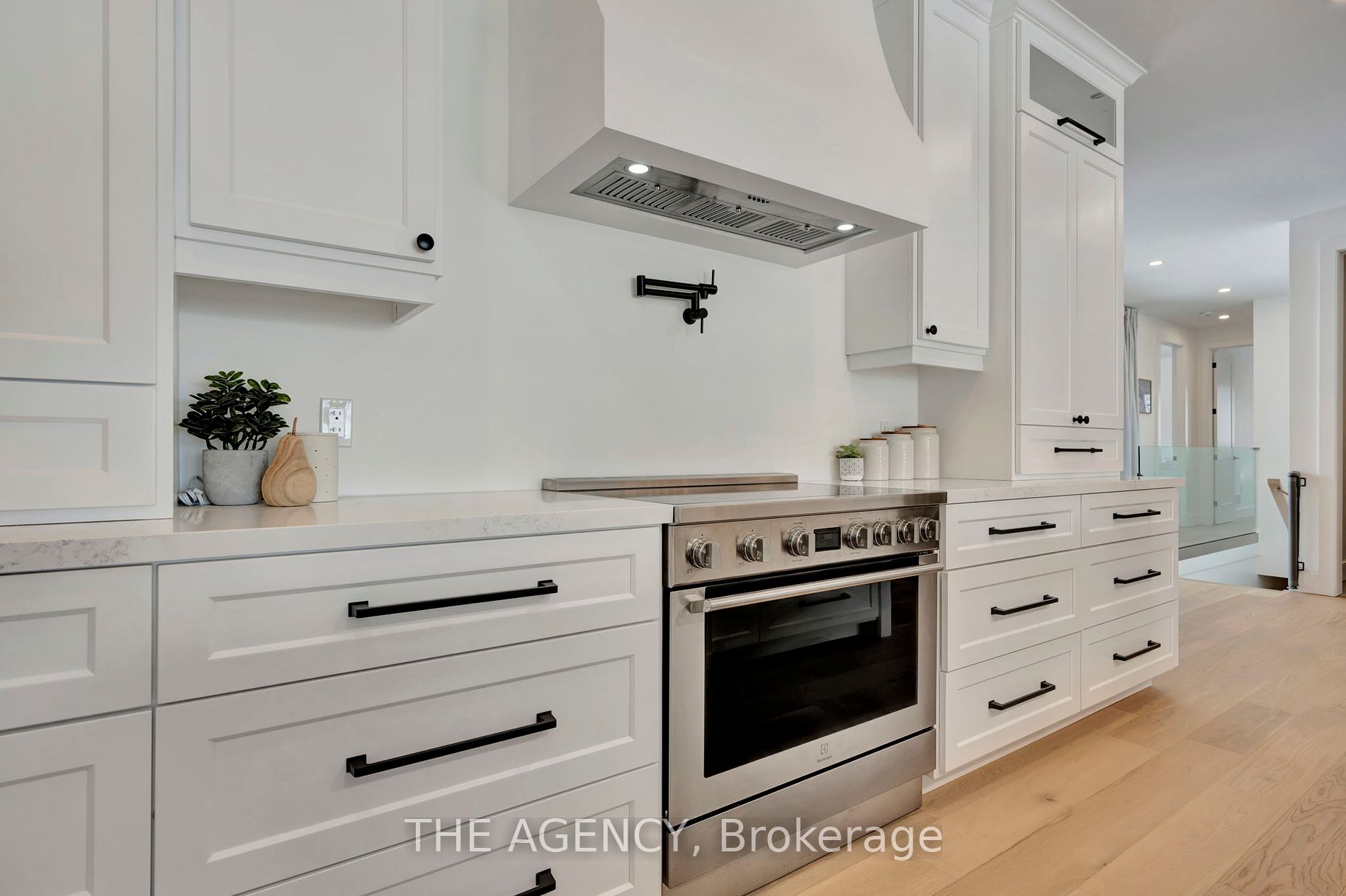 8 Tanager Drive