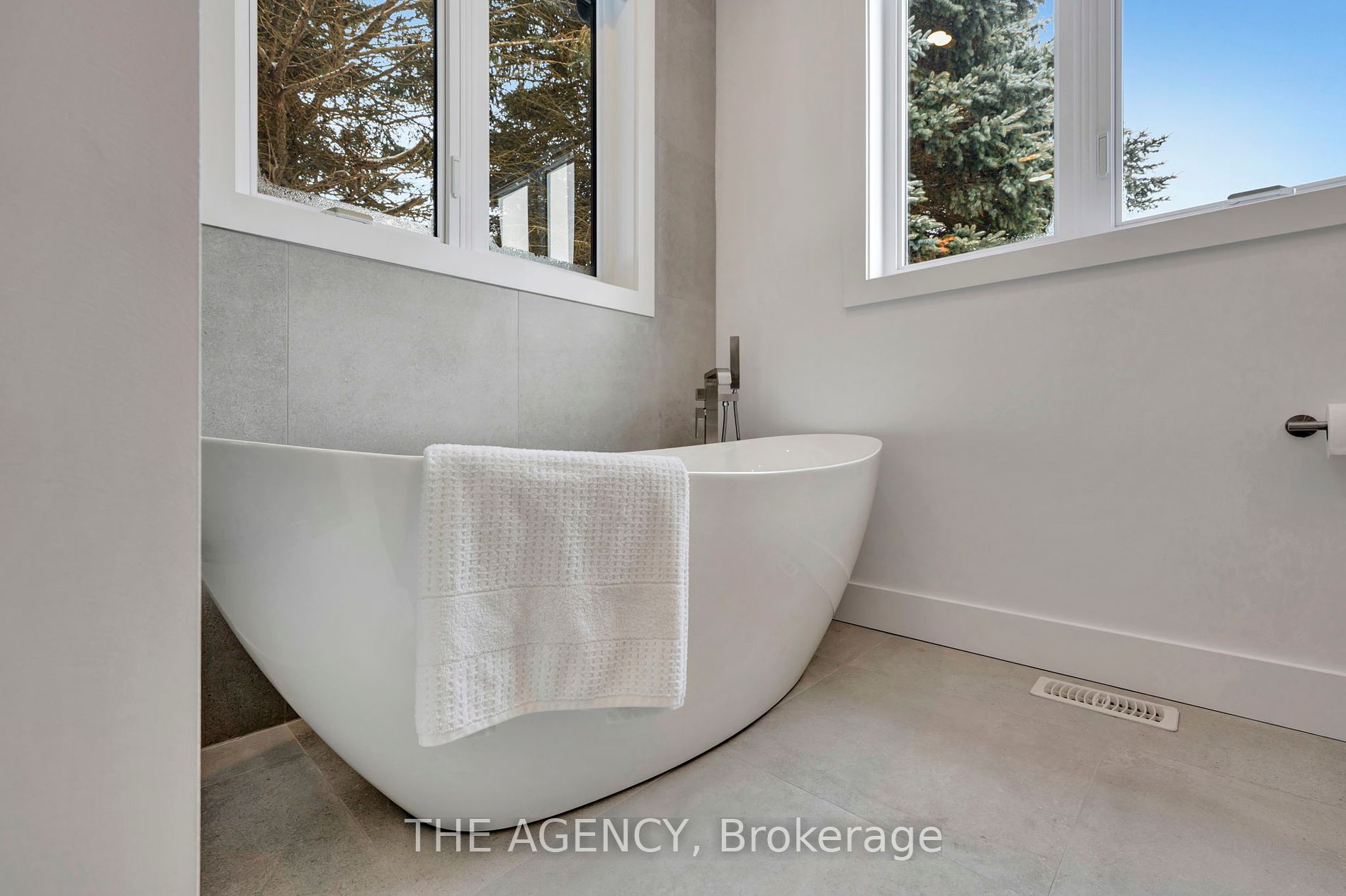 8 Tanager Drive