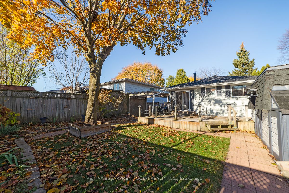 185 Bonaventure Dr