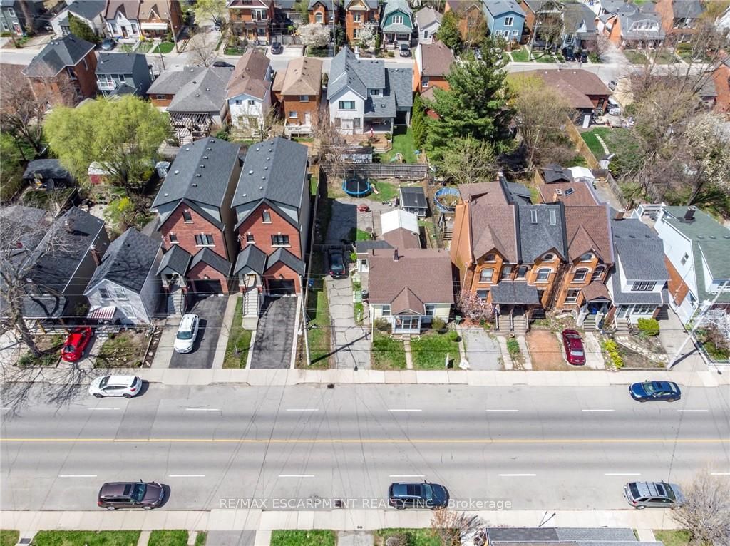 193 LOCKE Street N