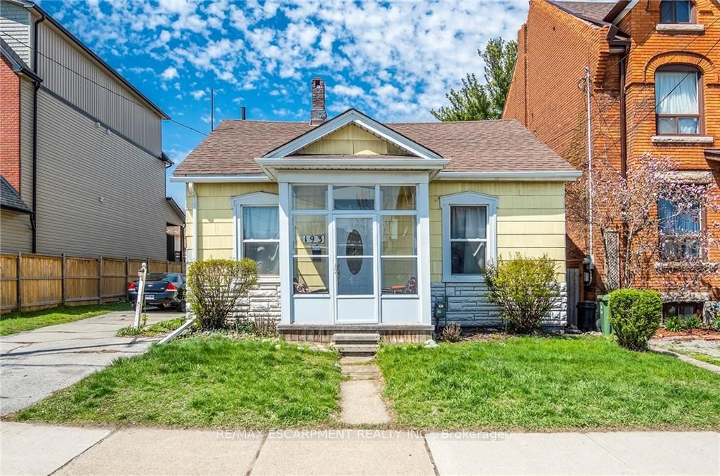 193 LOCKE Street N