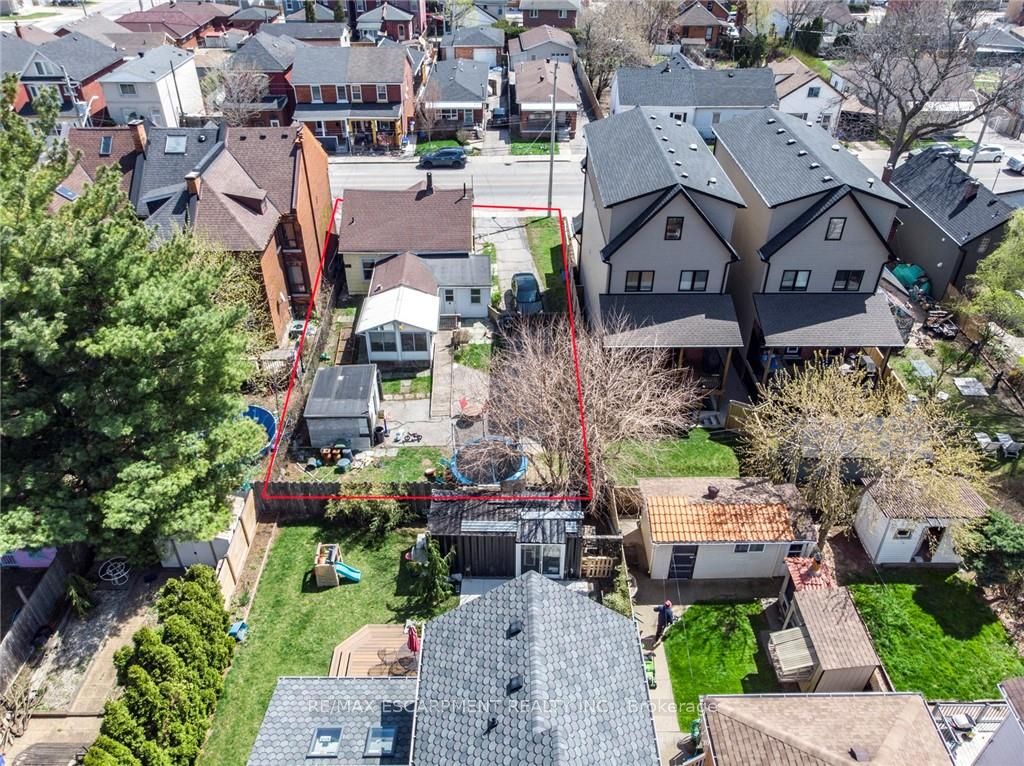 193 LOCKE Street N