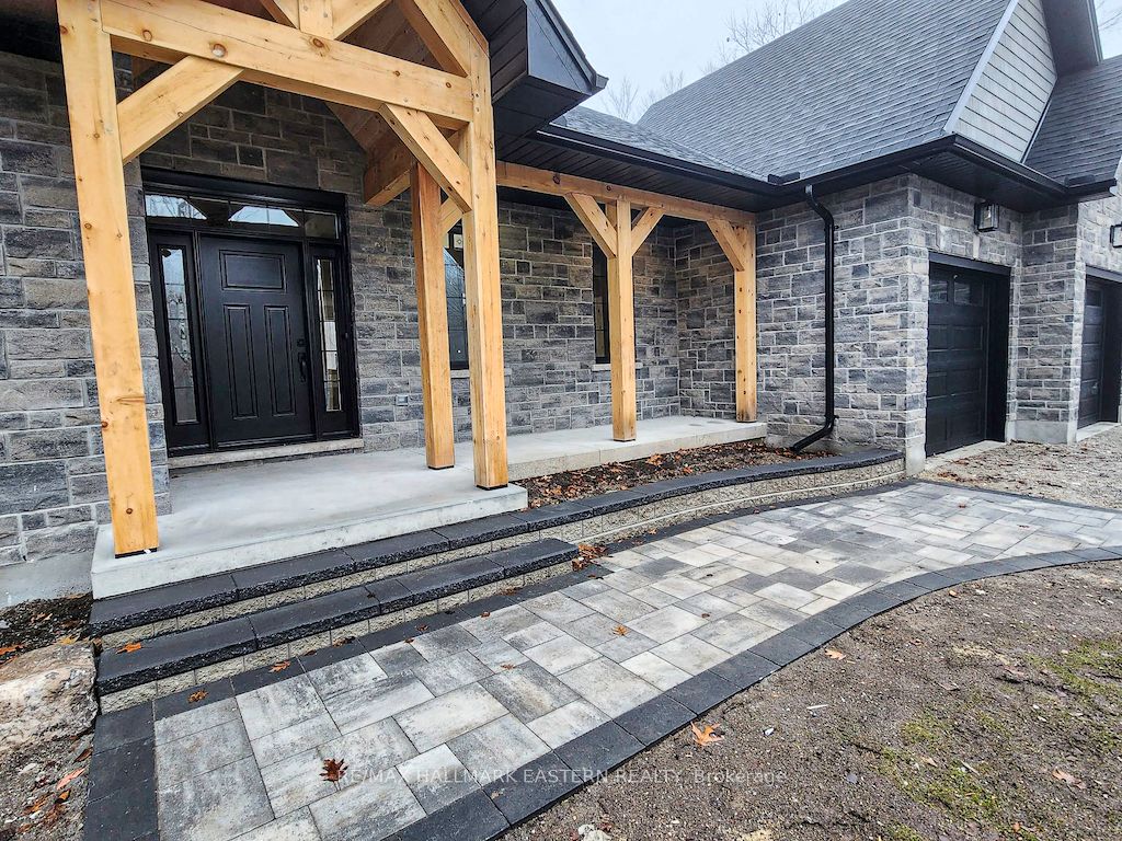 11 Maplewood Court