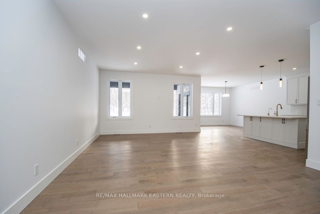 11 Maplewood Court
