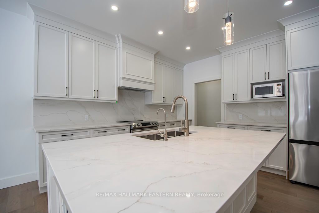 11 Maplewood Court