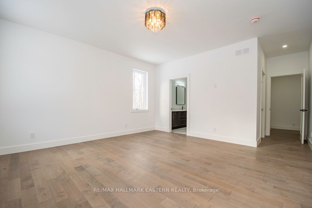 11 Maplewood Court