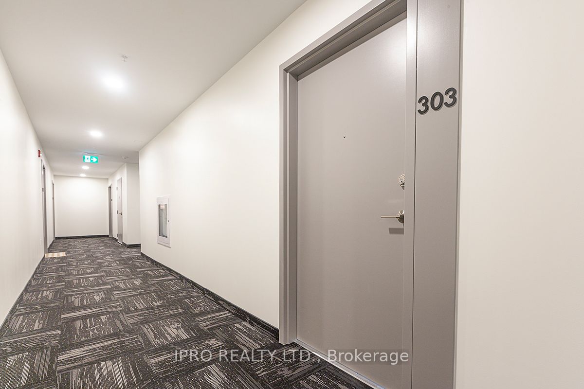 19B West Street N #303