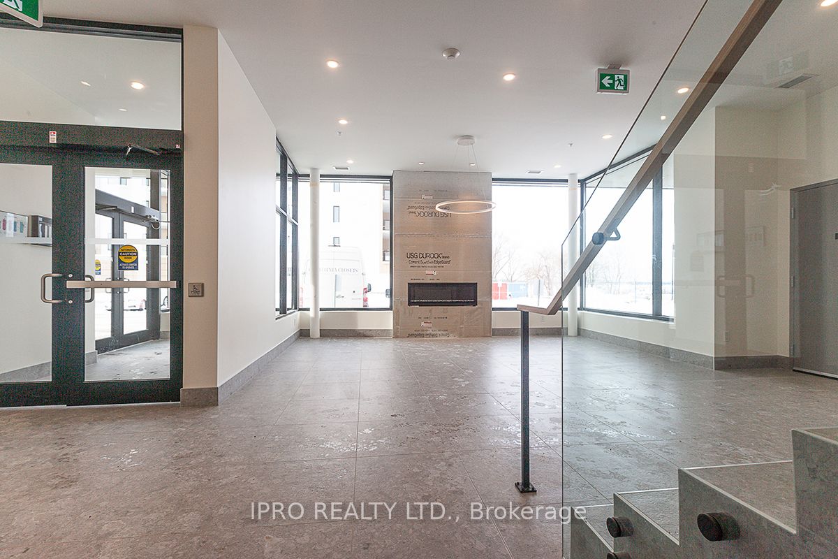 19B West Street N #303