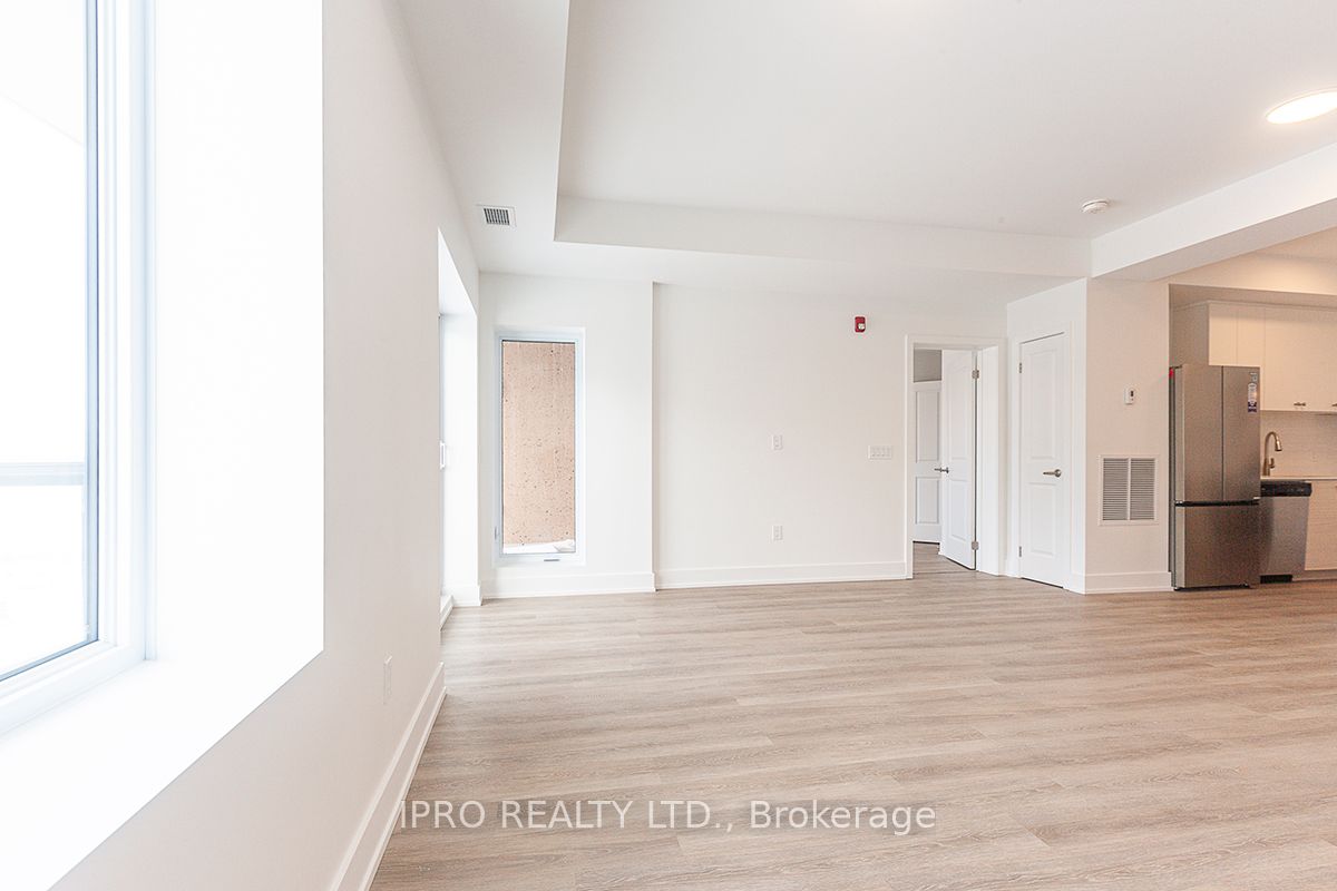 19B West Street N #303
