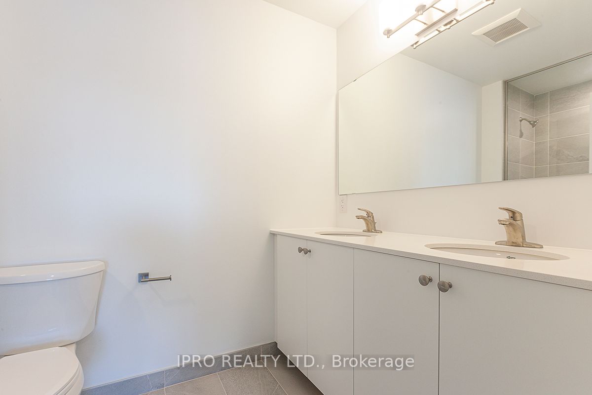 19B West Street N #303