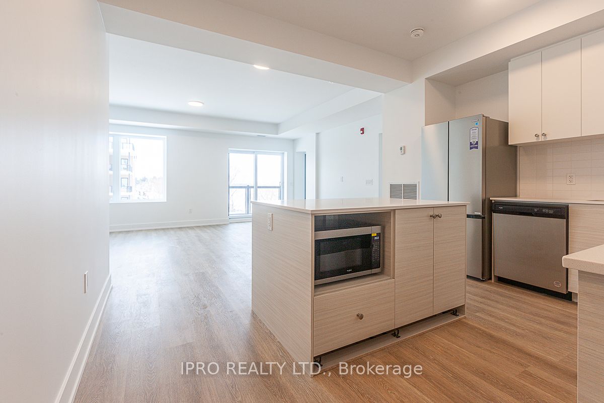 19B West Street N #303