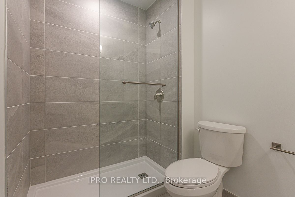 19B West Street N #303