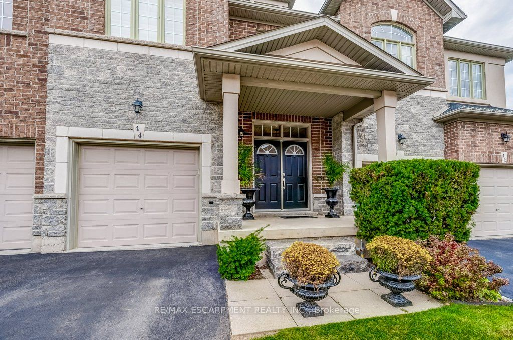 99 Panabaker Drive, #44