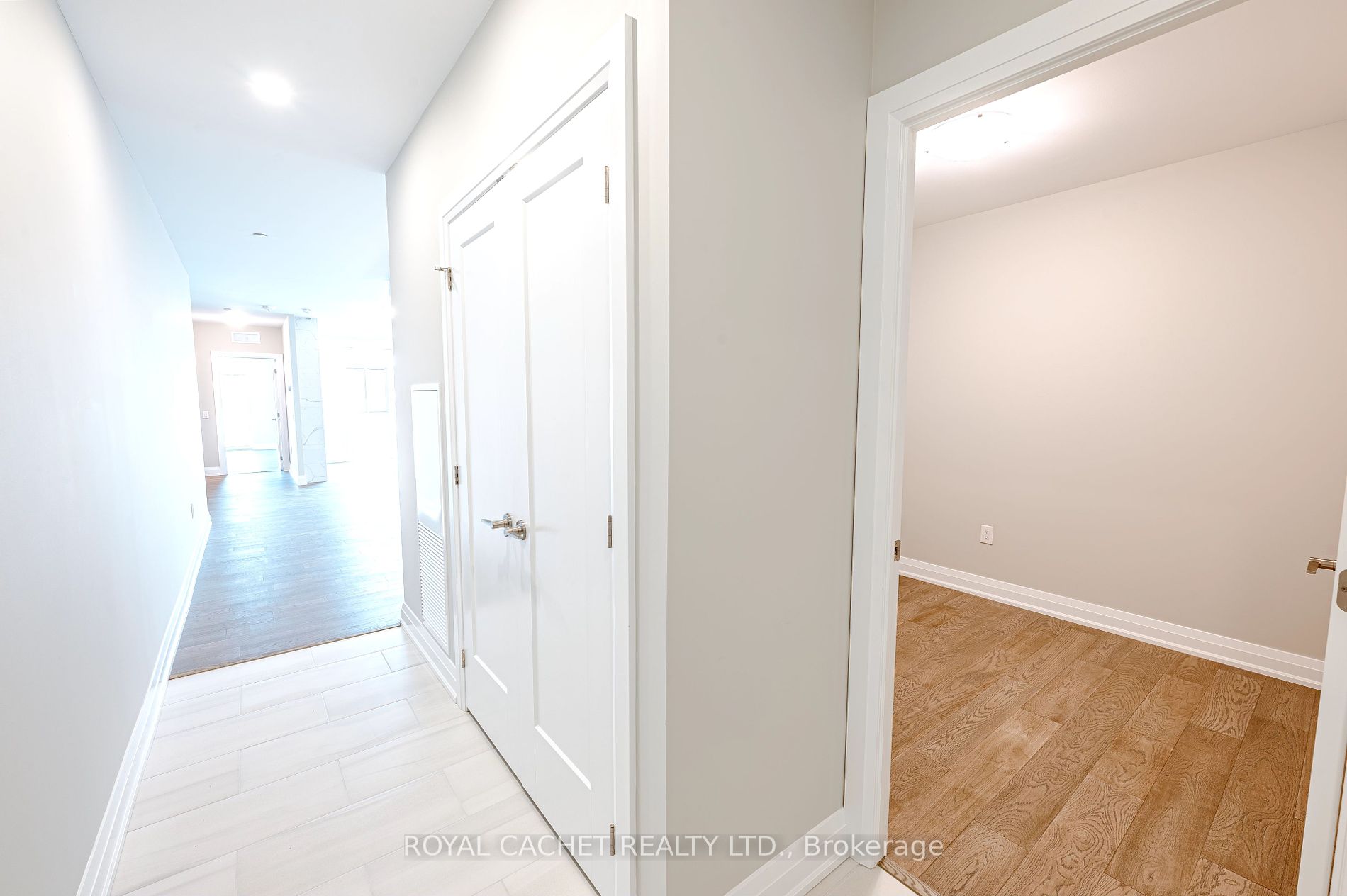 71 Wyndham Street S, #302