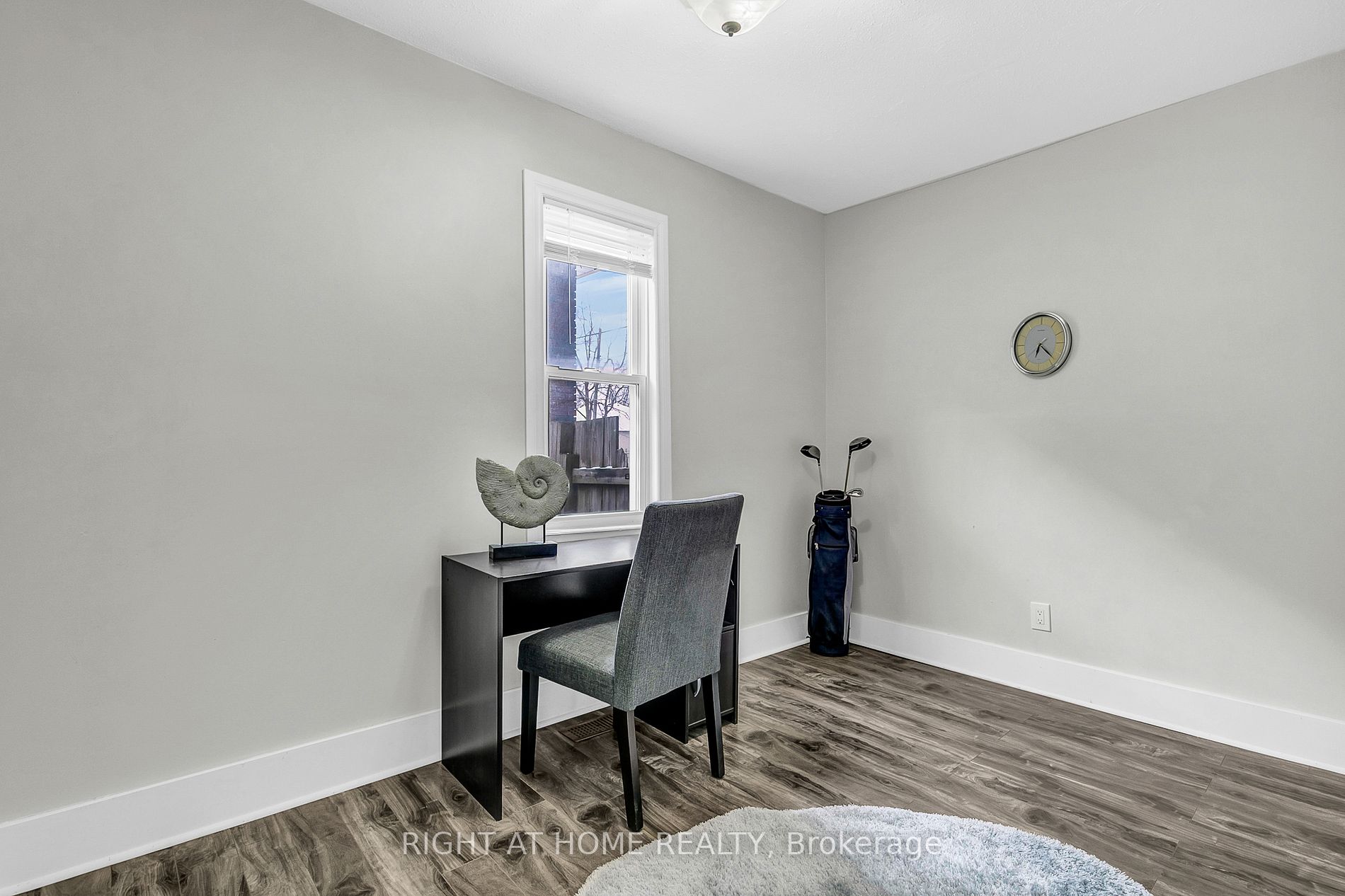 3593 Peter St