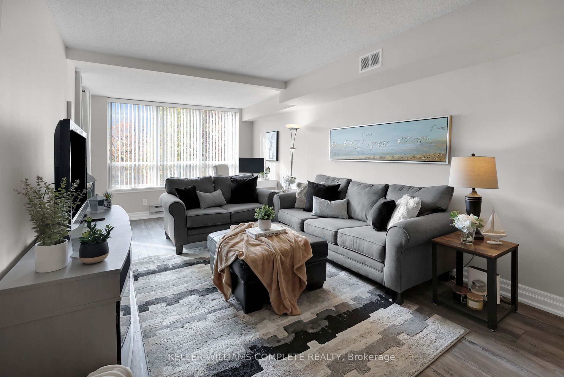 8111 Forest Glen Dr, #416