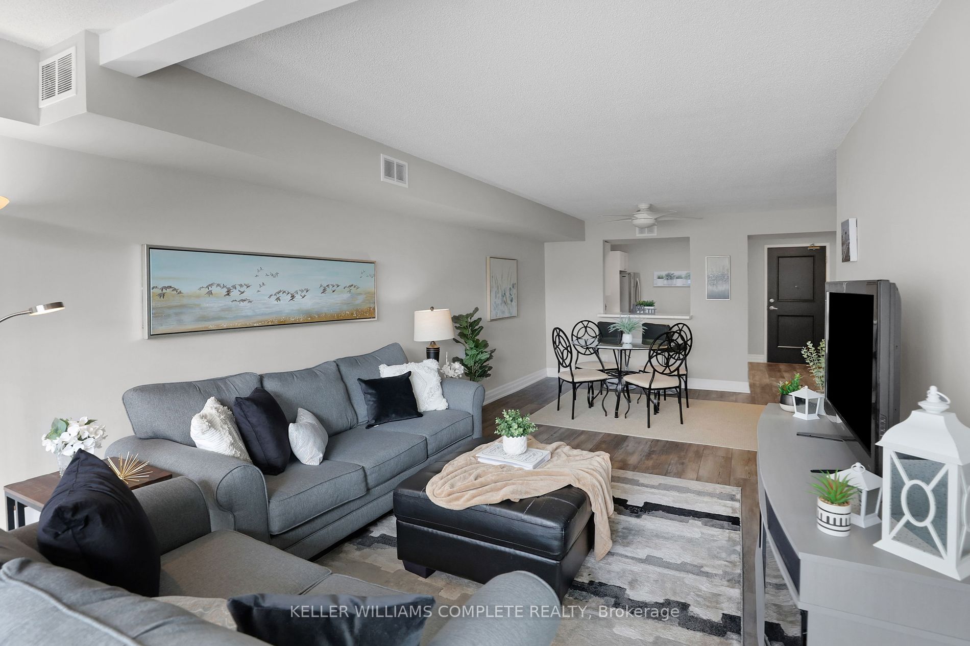 8111 Forest Glen Dr, #416
