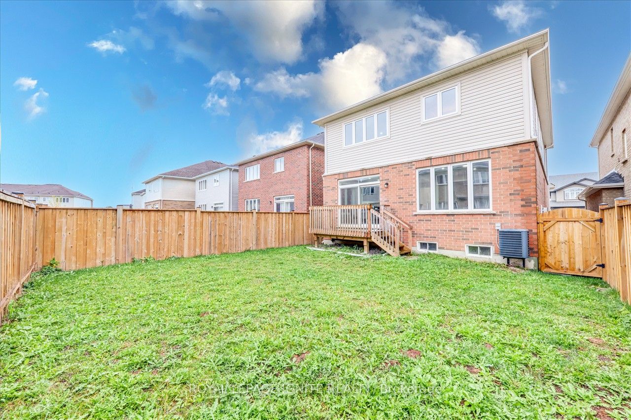 33 Robbins Ridge