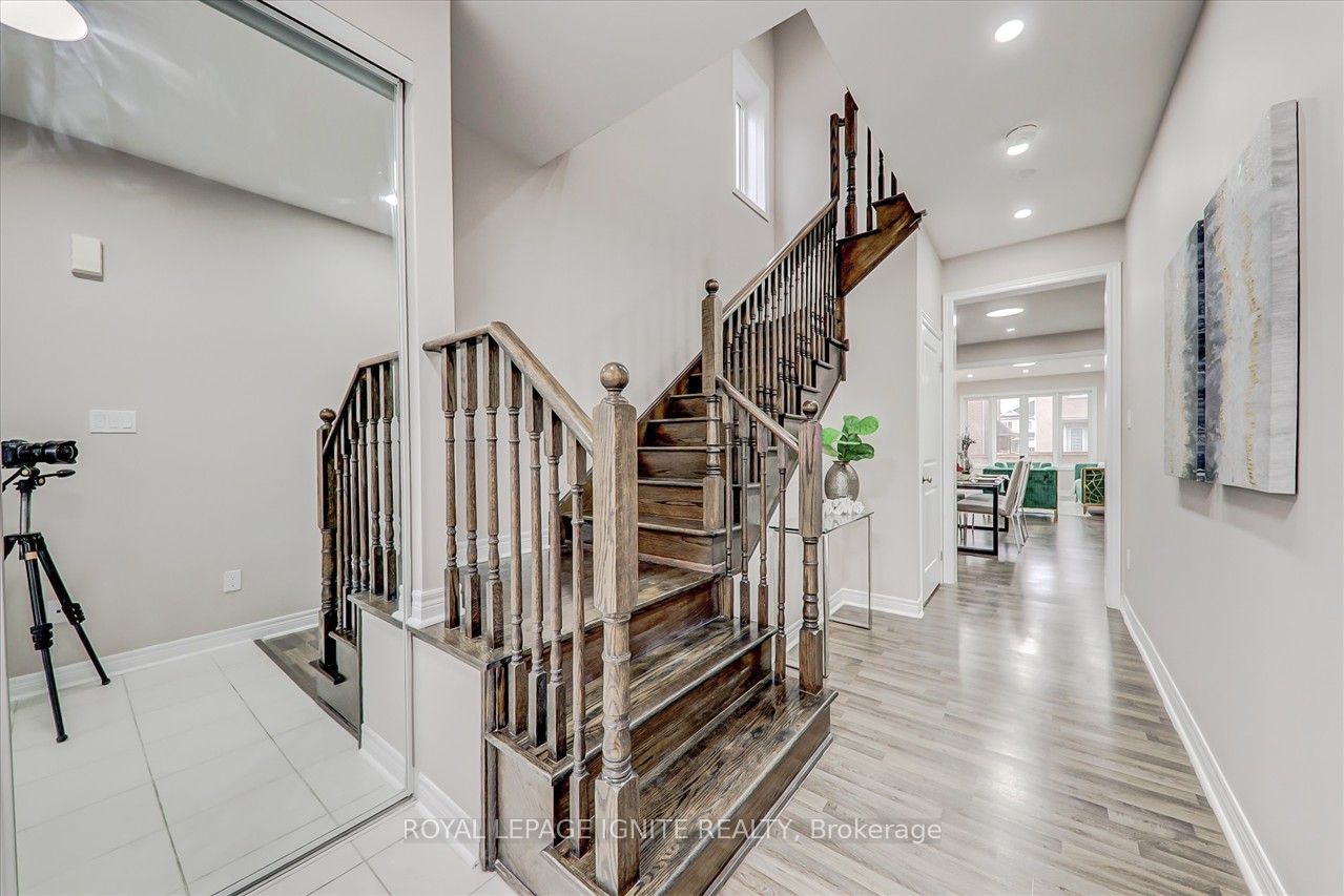 33 Robbins Ridge
