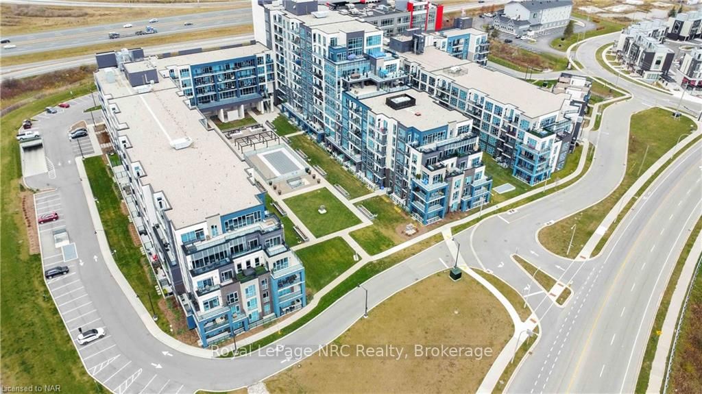 16 Concord Pl, #429