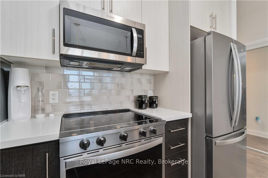 16 Concord Pl, #429