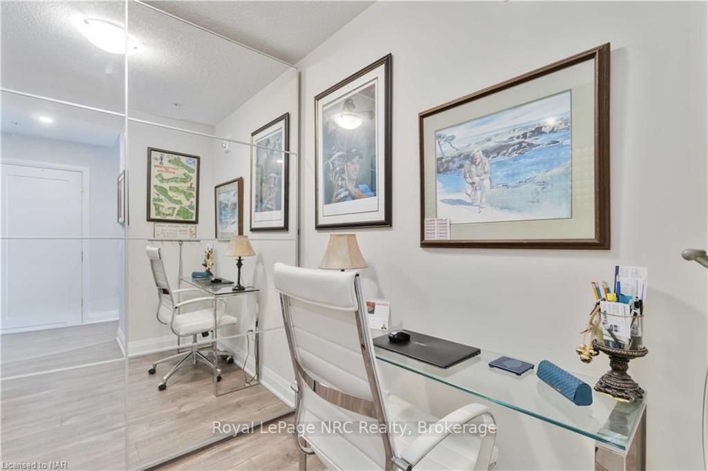 16 Concord Pl, #429