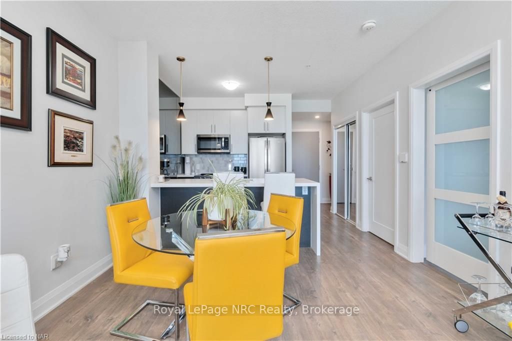 16 Concord Pl, #429