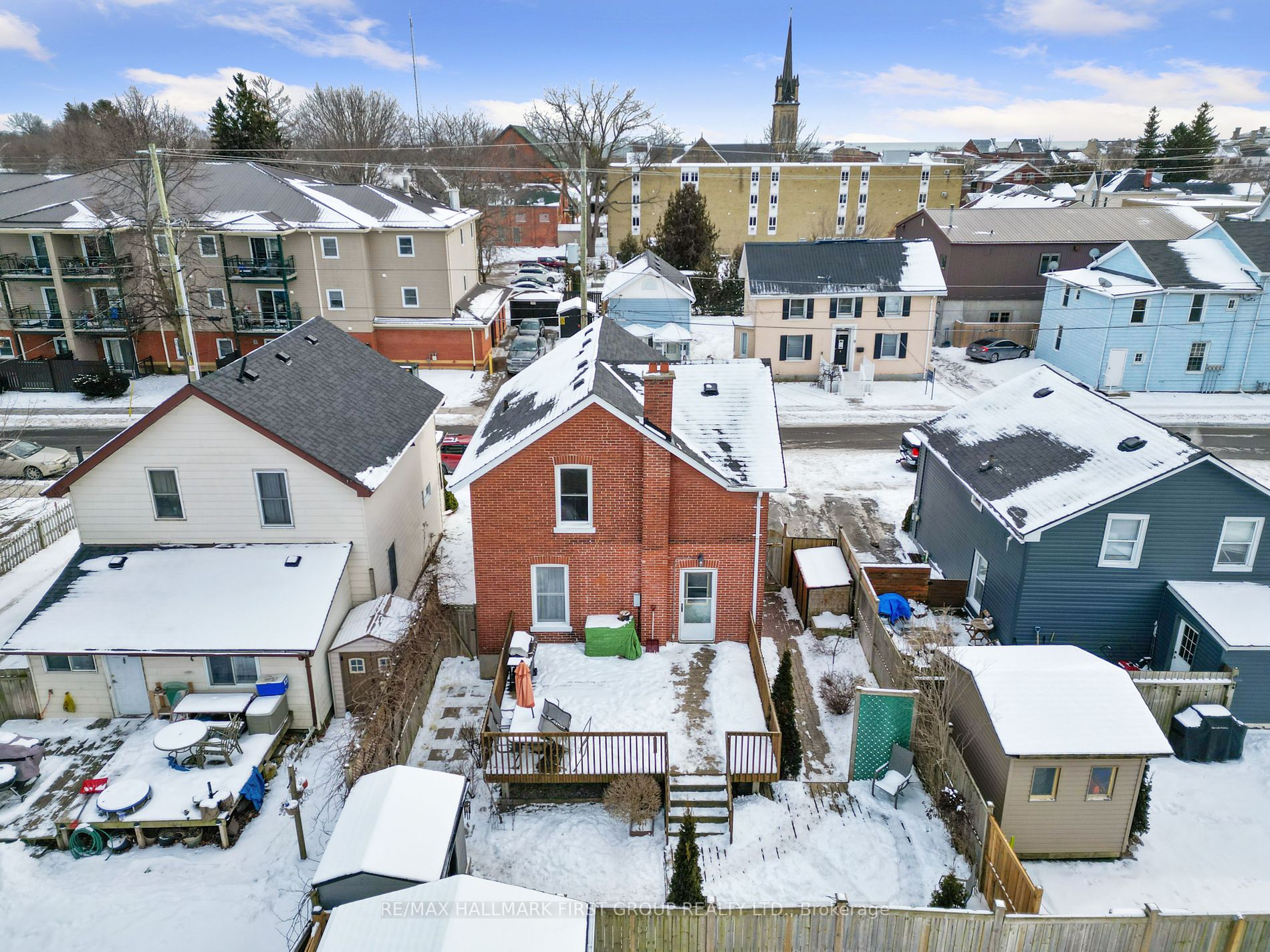 14 James St E