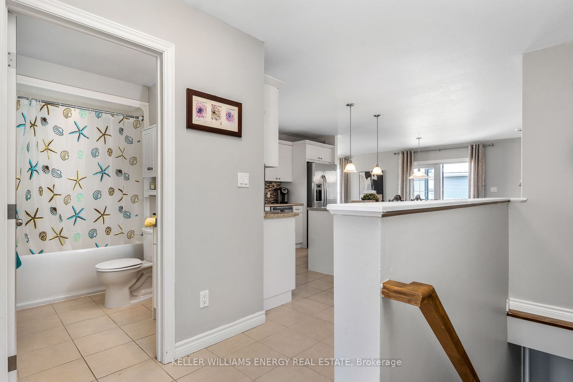 2 Cretney Dr