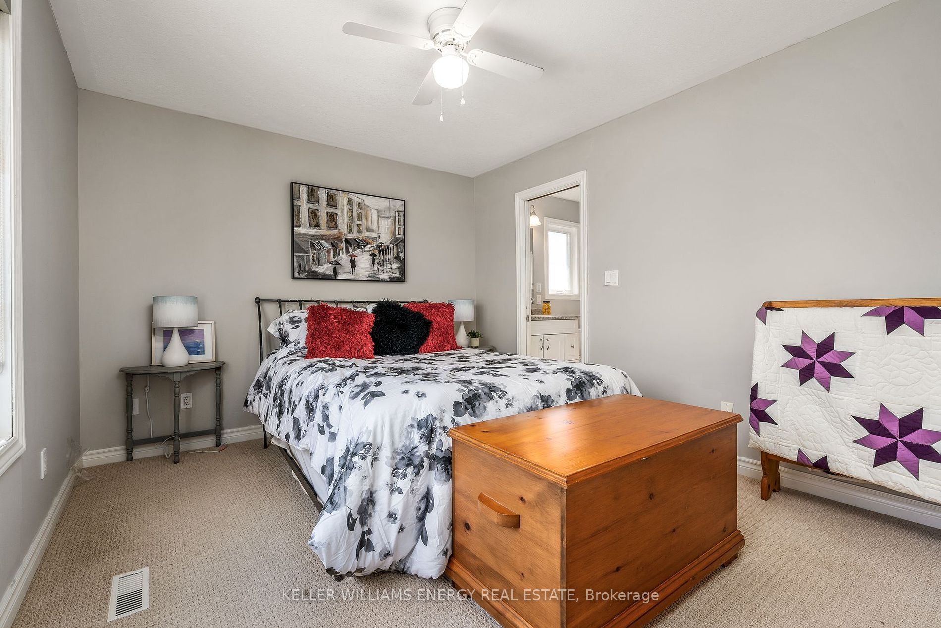 2 Cretney Dr