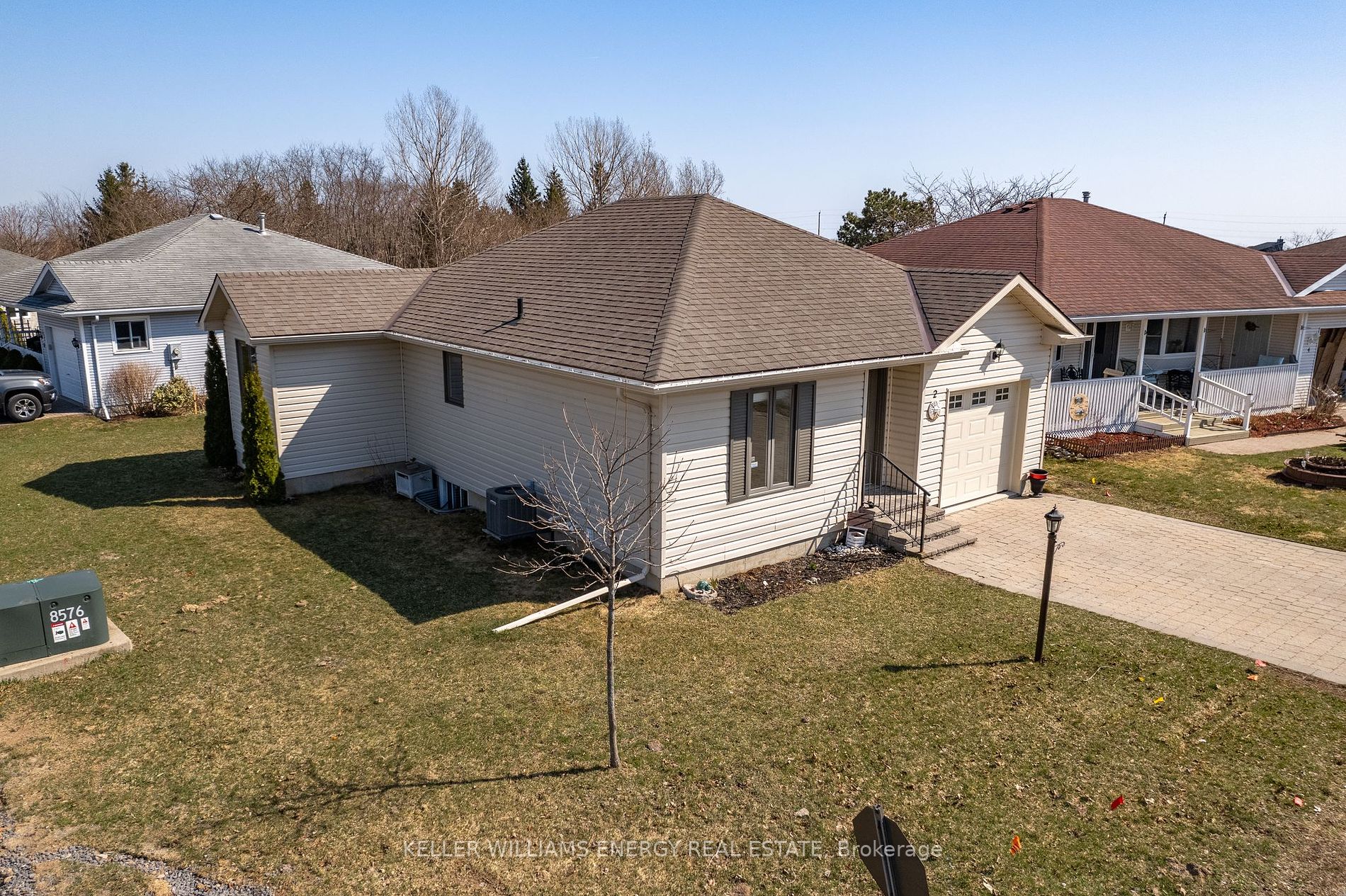 2 Cretney Dr
