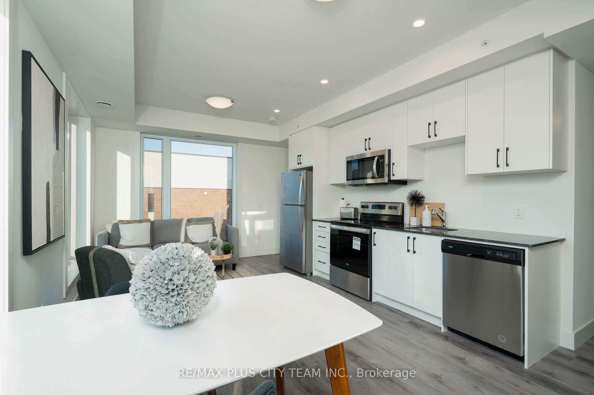 103 Roger Street, #301