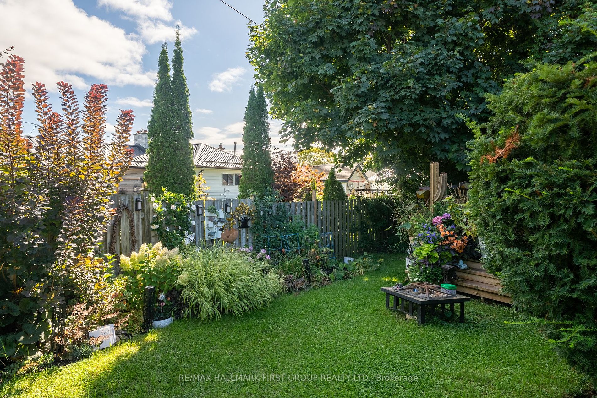 585 Barbara St
