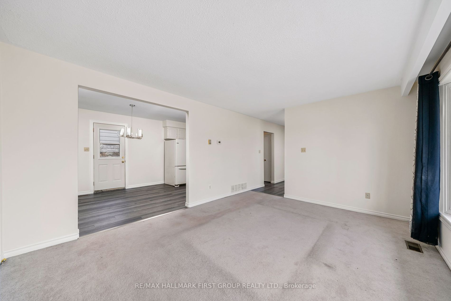 585 Barbara St
