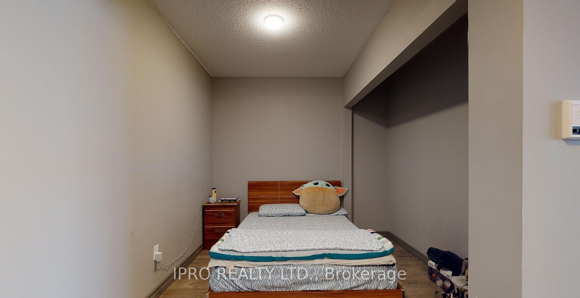 321 Spruce Street, #303