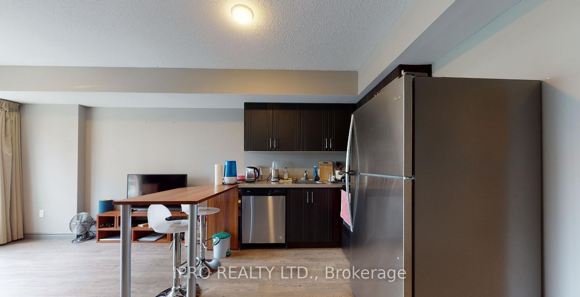 321 Spruce Street, #303