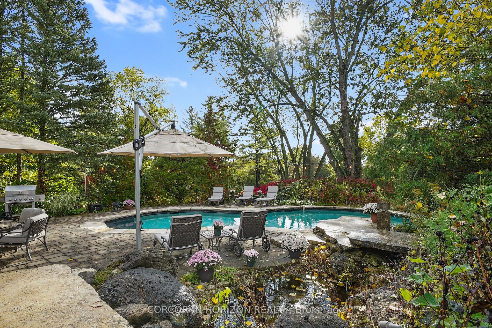34 Fallbrook Lane