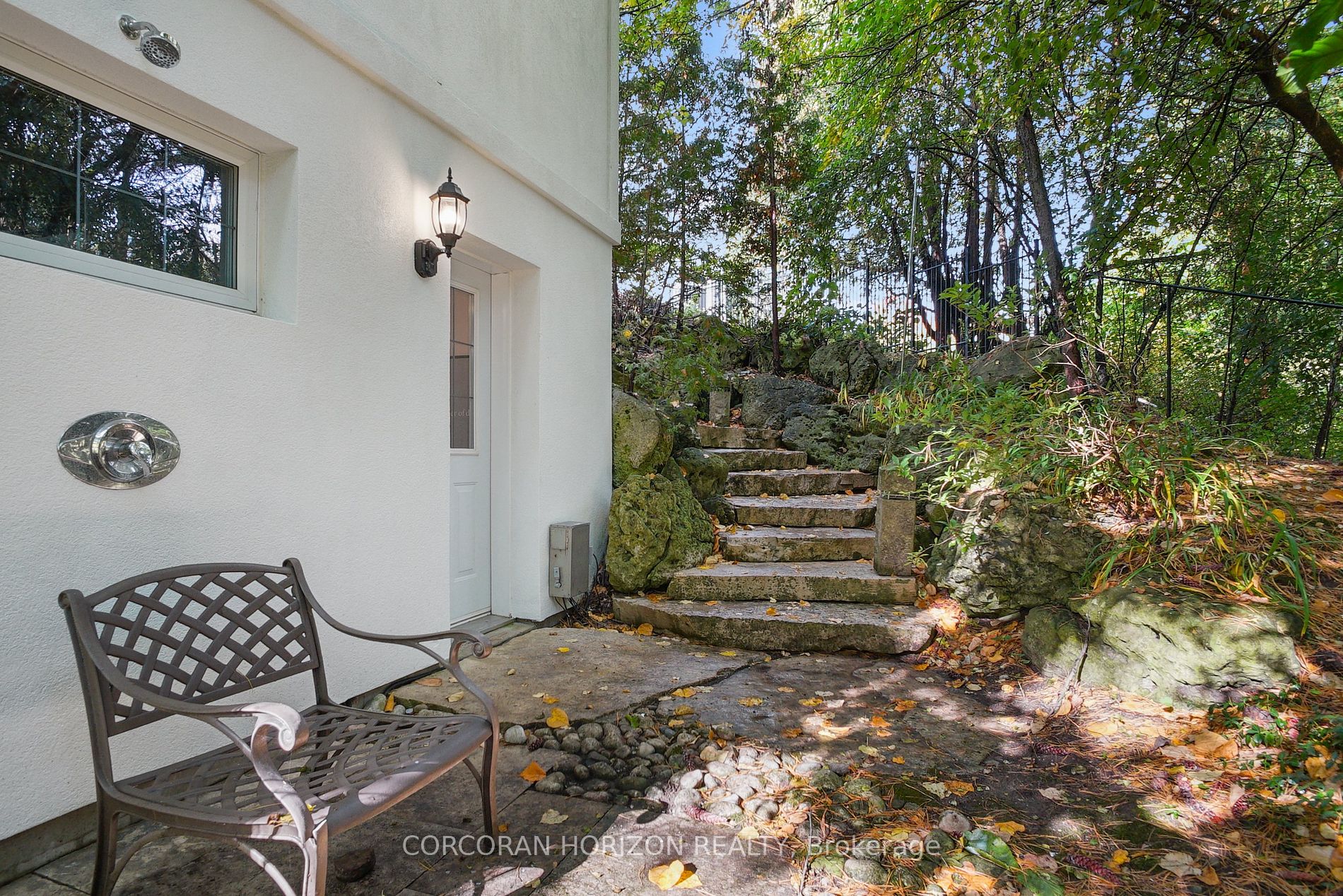 34 Fallbrook Lane