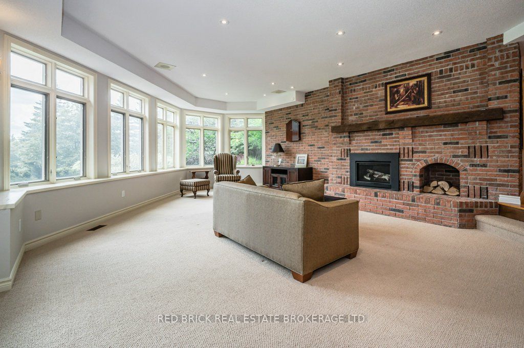 76 Grand Hill Drive