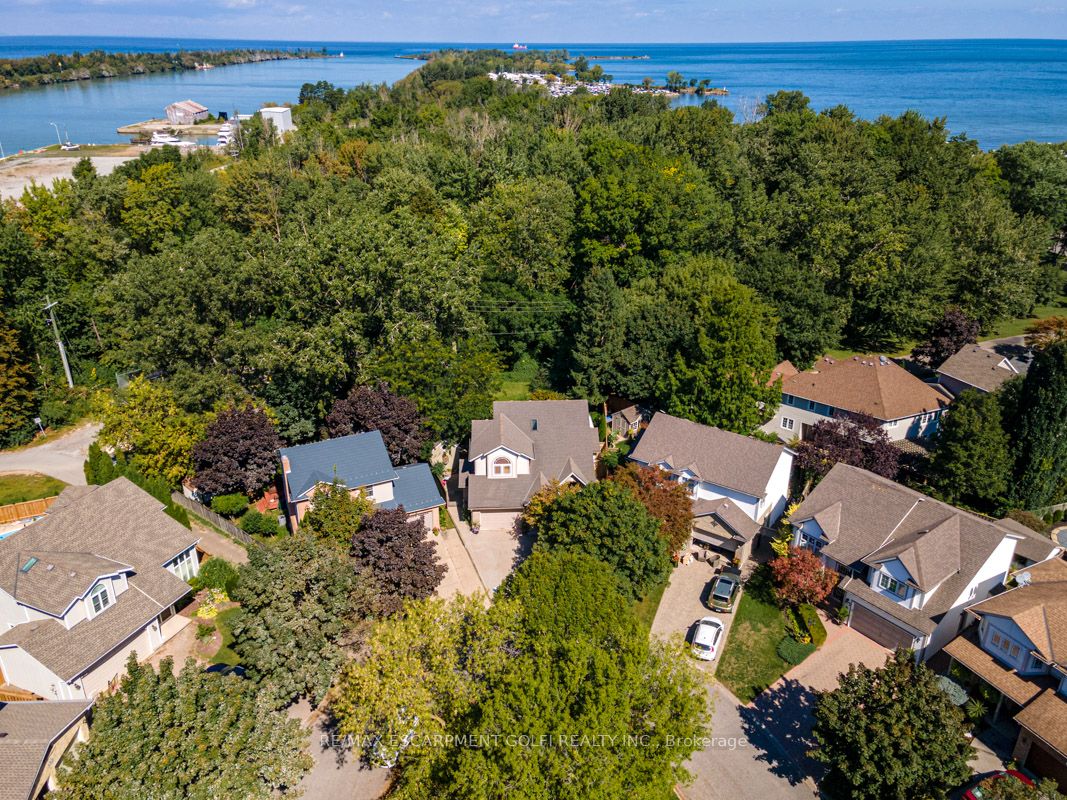 17 Brigantine Crt