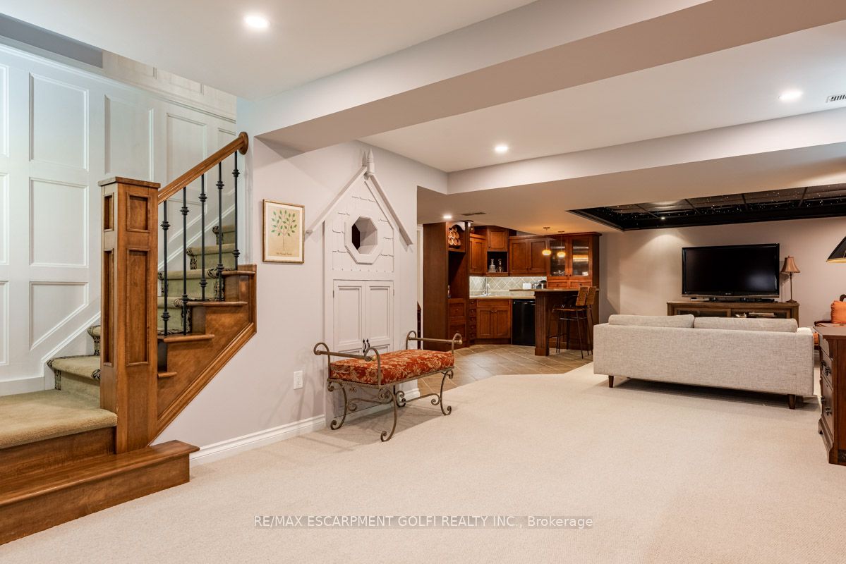 17 Brigantine Crt