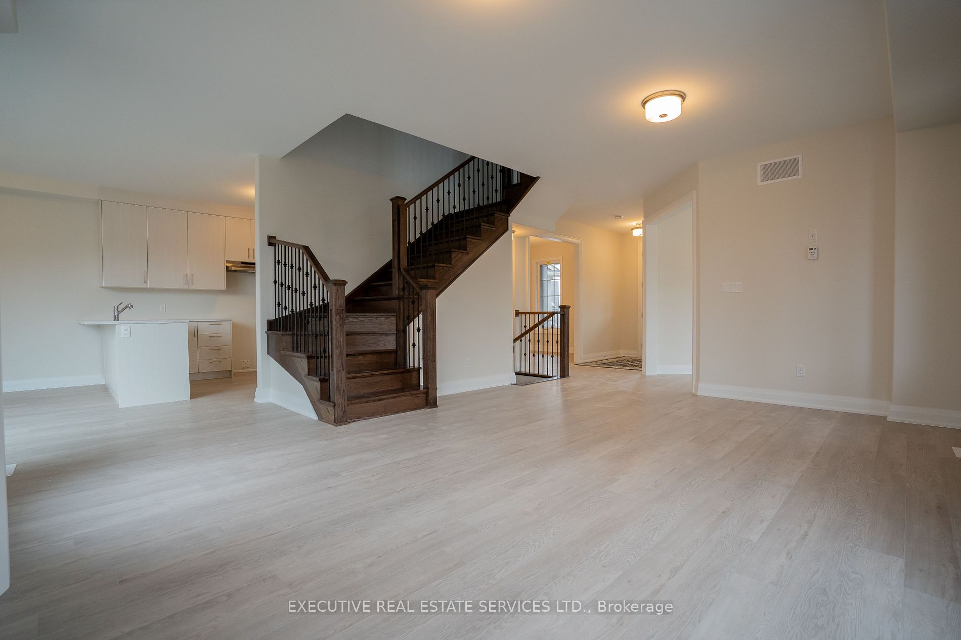 612 Wedlock Lane