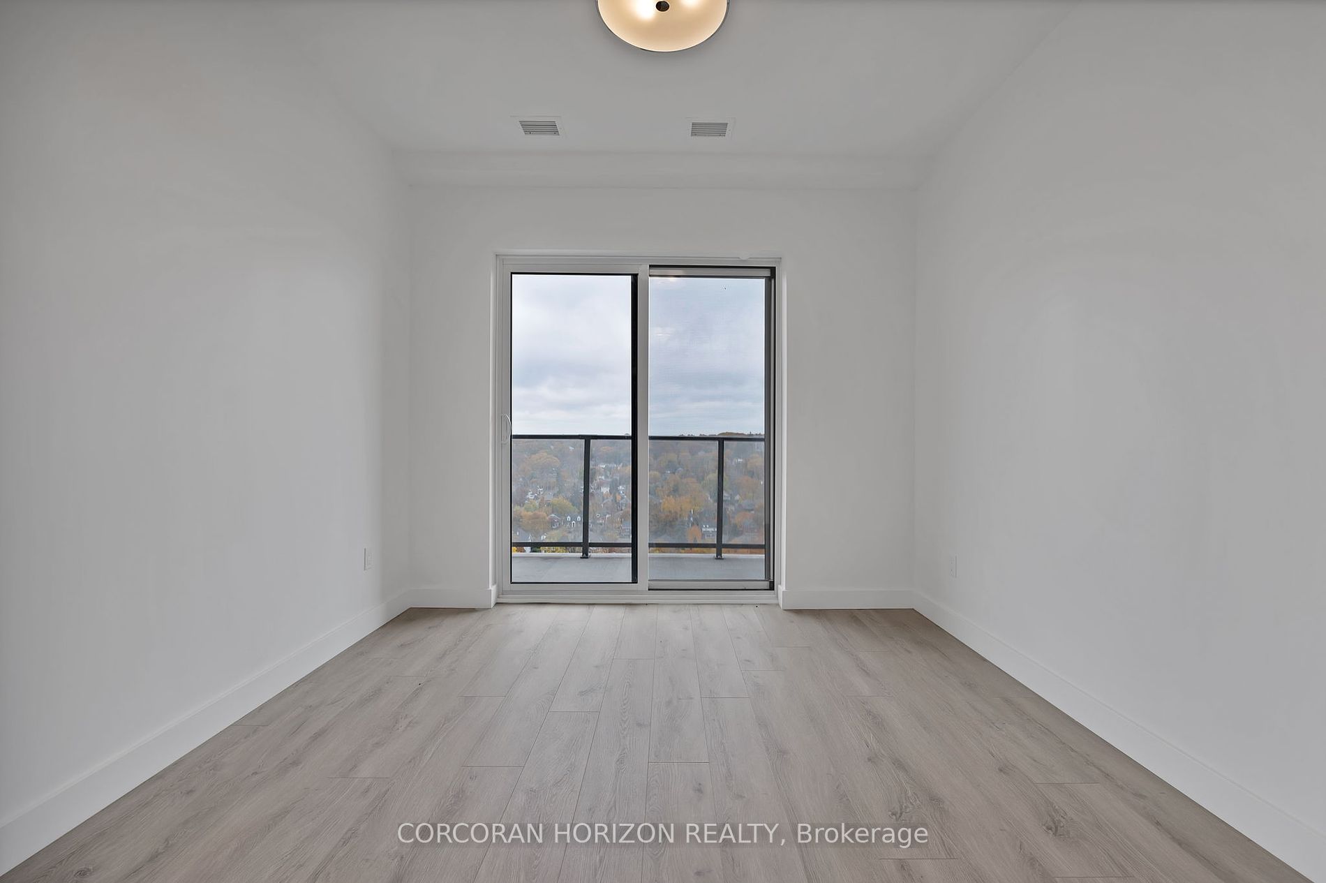 15 Glebe Street #1904