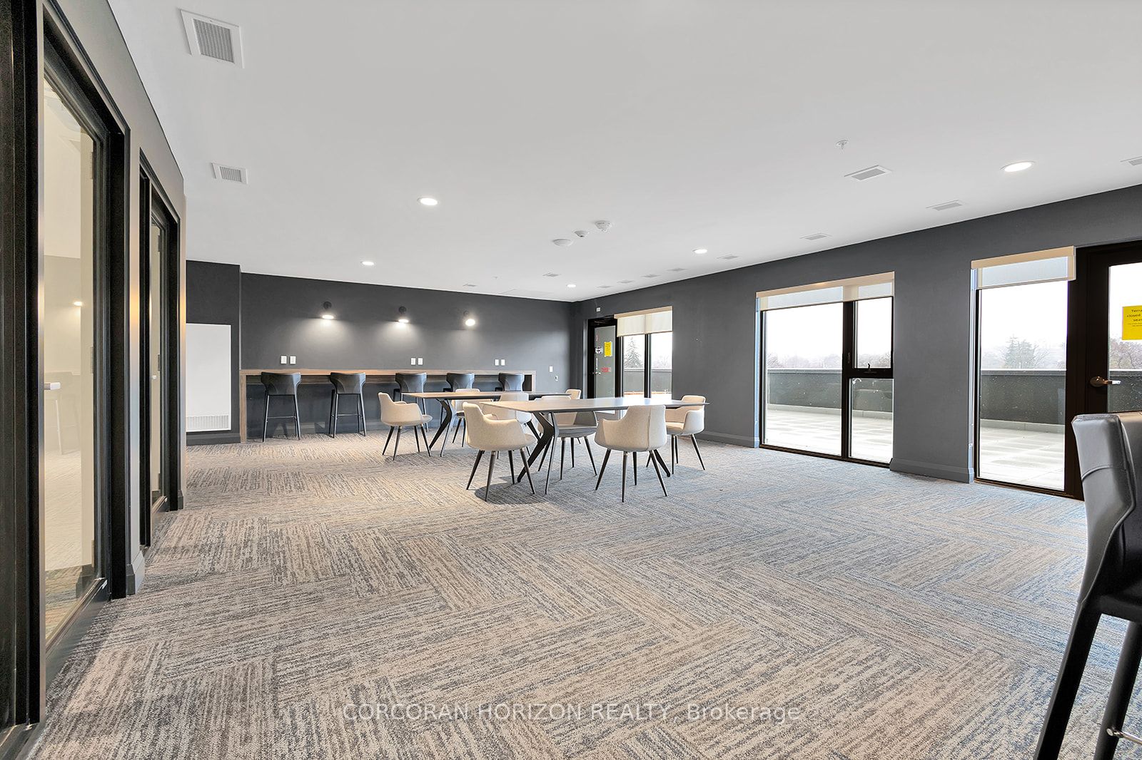 15 Glebe Street #1904