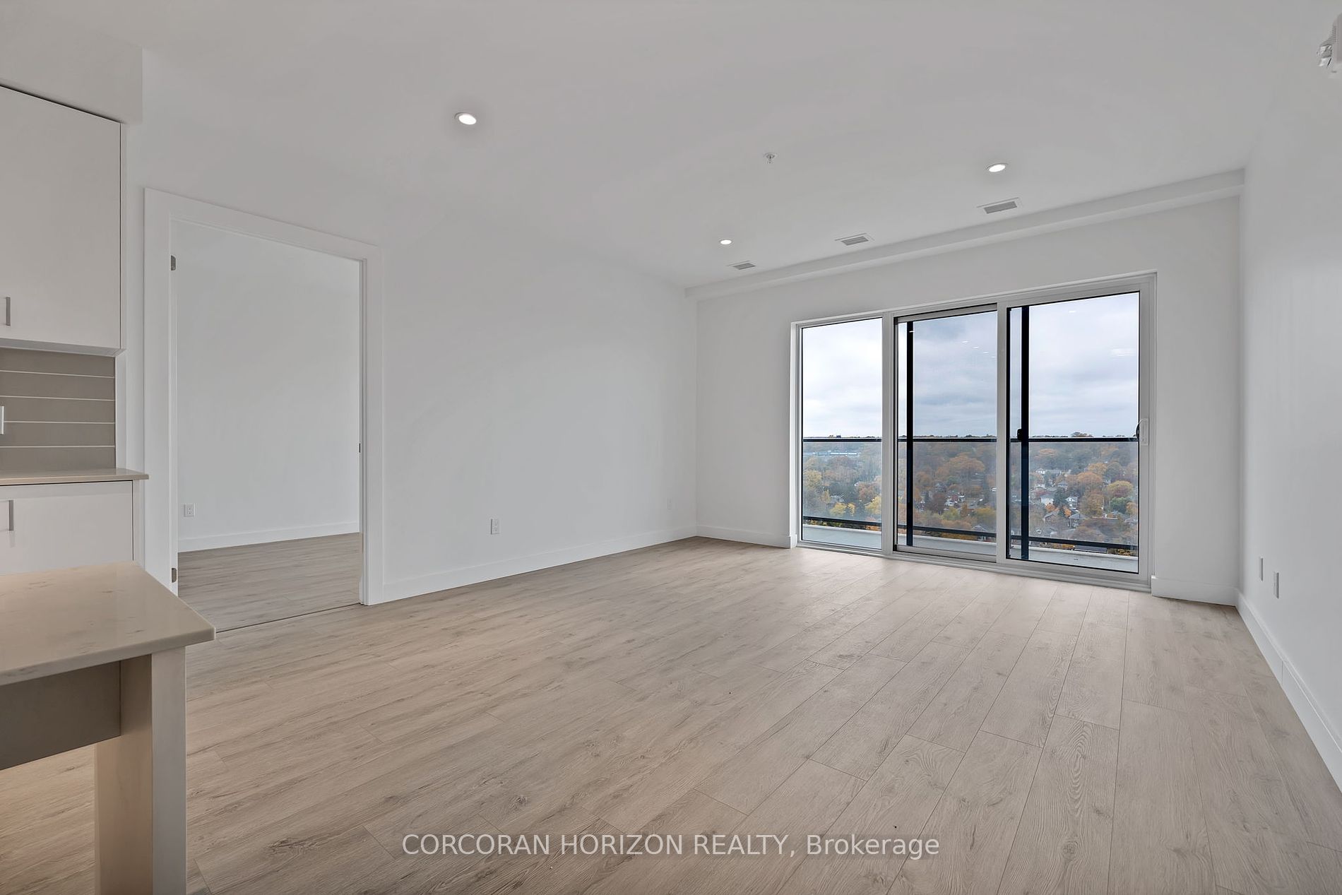 15 Glebe Street #1904