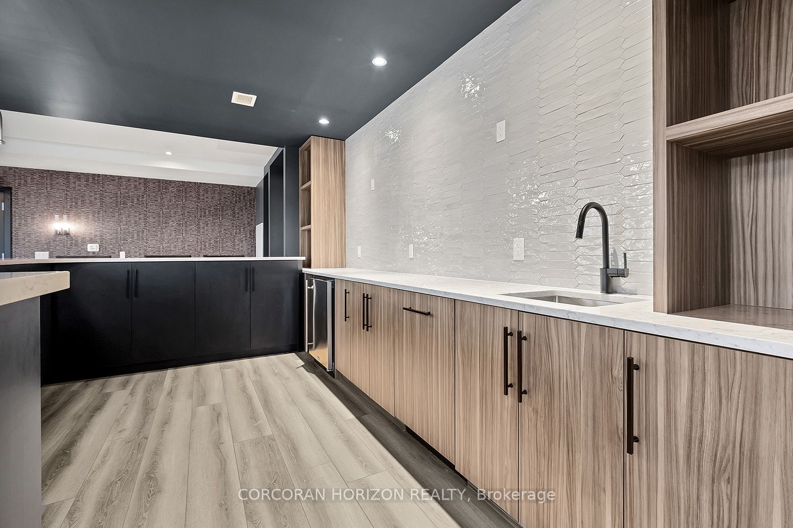 15 Glebe Street #1904