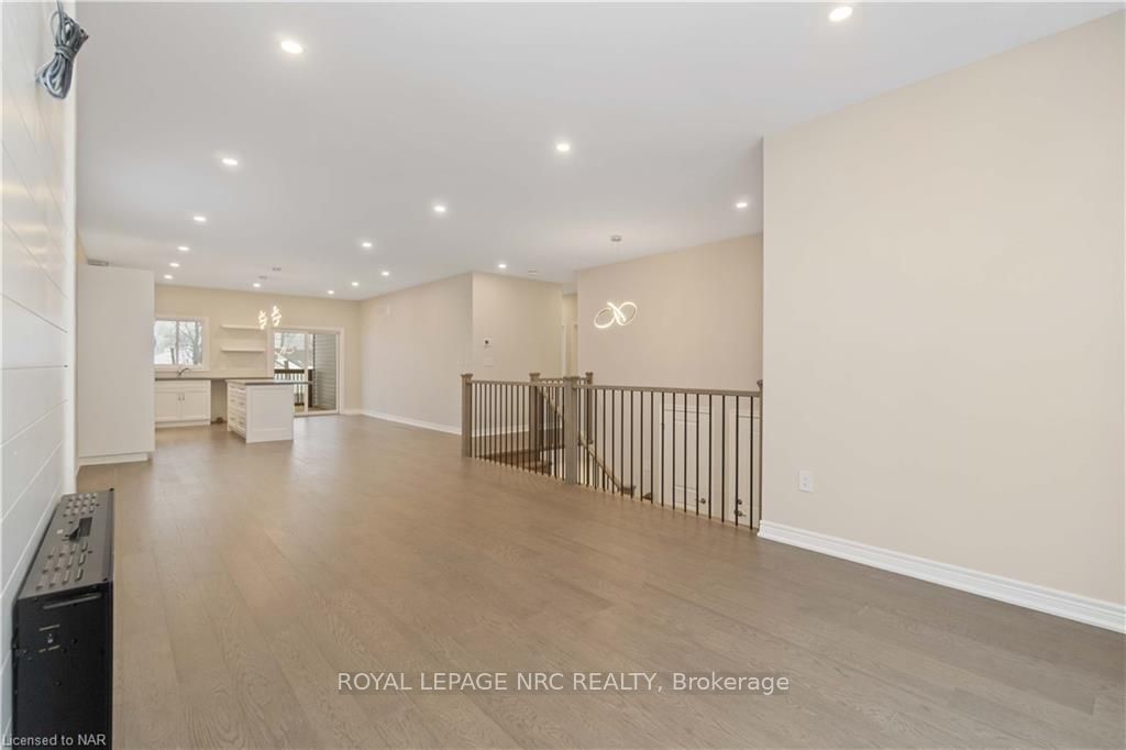 735 Dominion Road