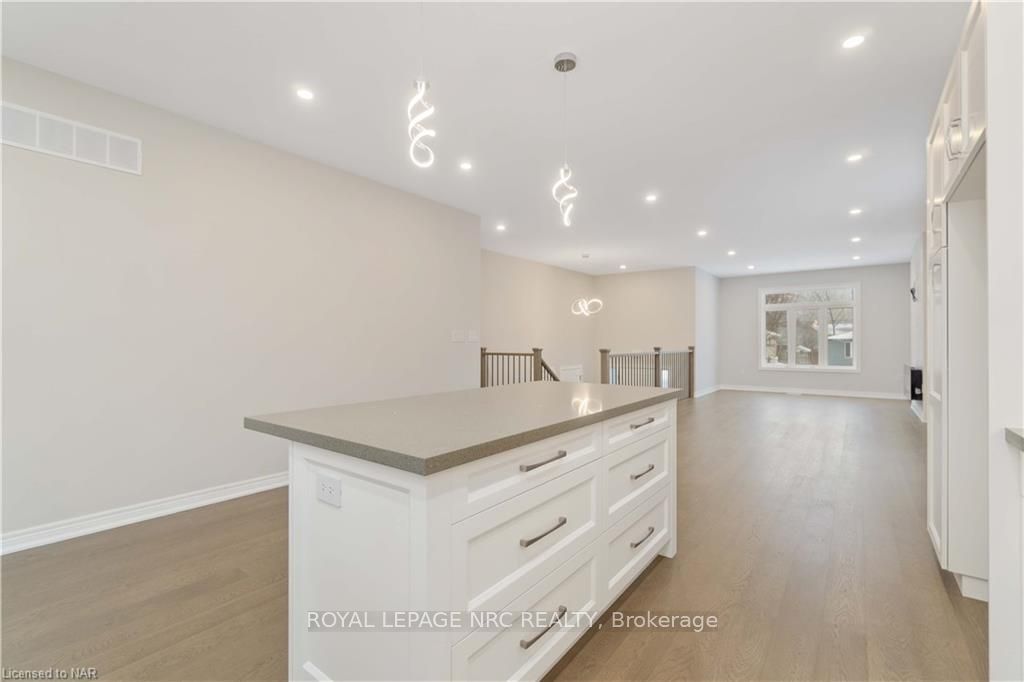 735 Dominion Road