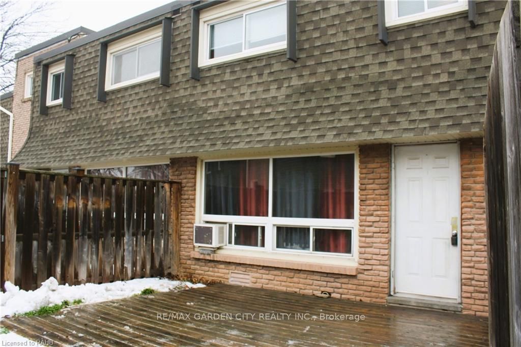 5 Viking Crt, #305