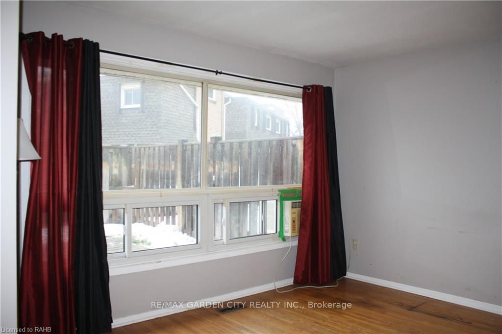 5 Viking Crt, #305